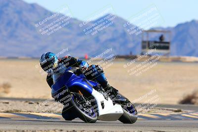 media/Jan-08-2022-SoCal Trackdays (Sat) [[1ec2777125]]/Turn 4 (1145am)/